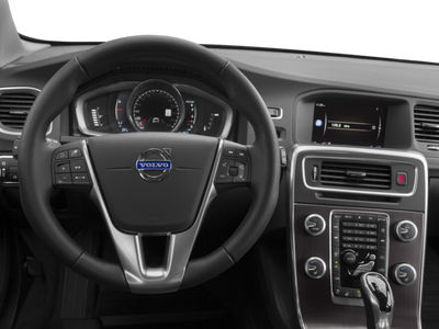 2018 Volvo V60 Cross Country Platinum