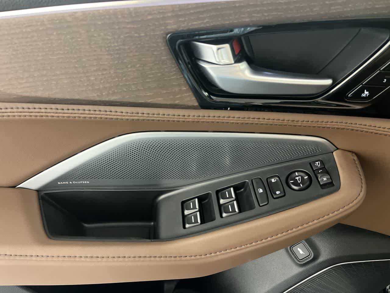 2026 Acura MDX w/Advance Package