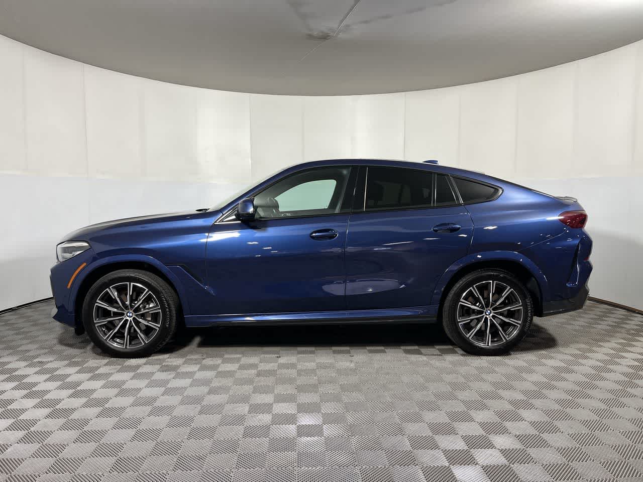 2023 BMW X6 xDrive40i xDrive40i