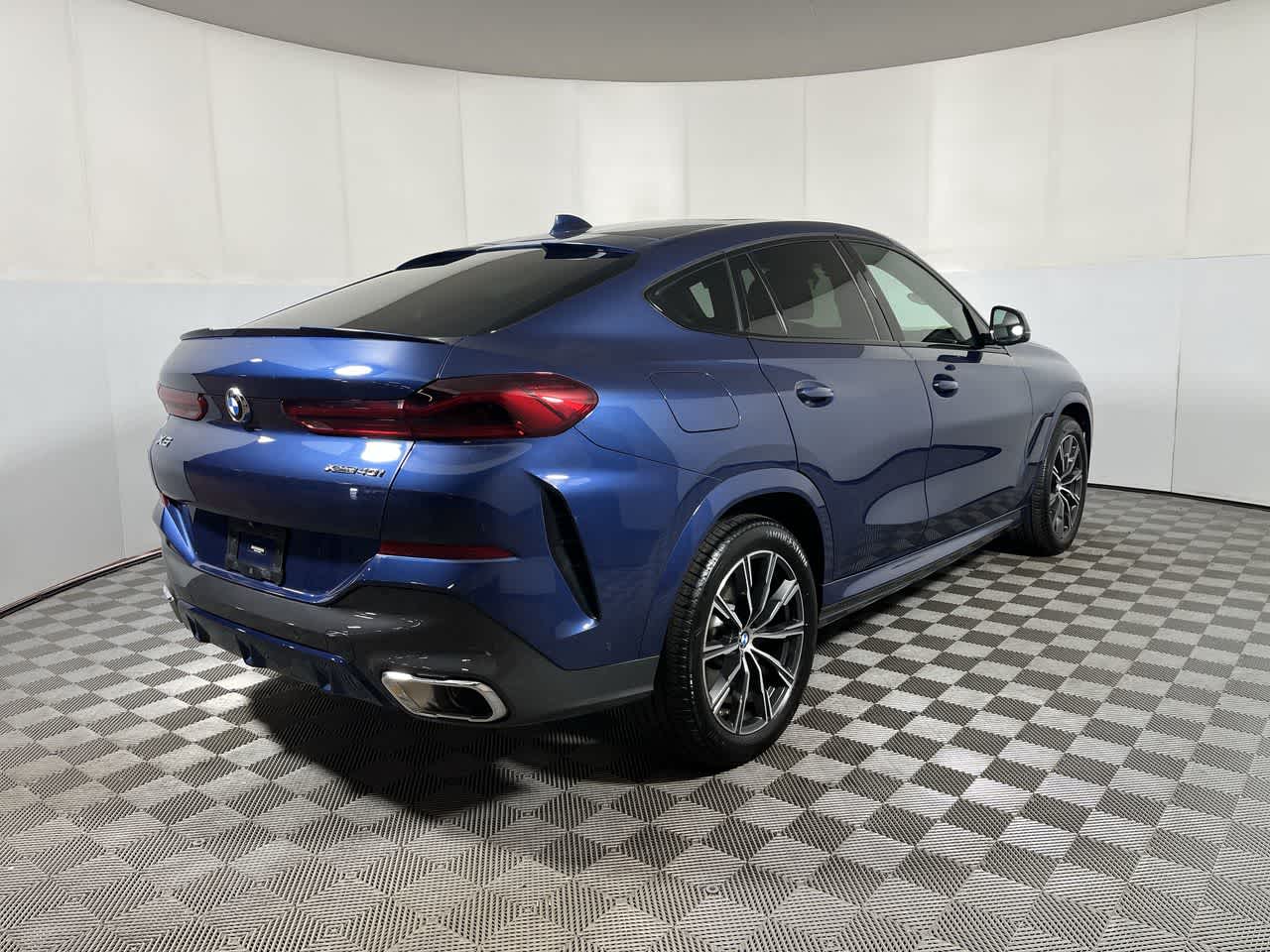 2023 BMW X6 xDrive40i xDrive40i