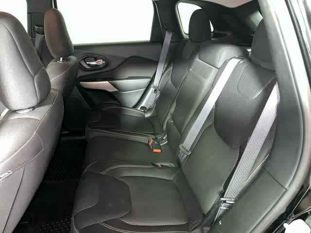 Photo 26