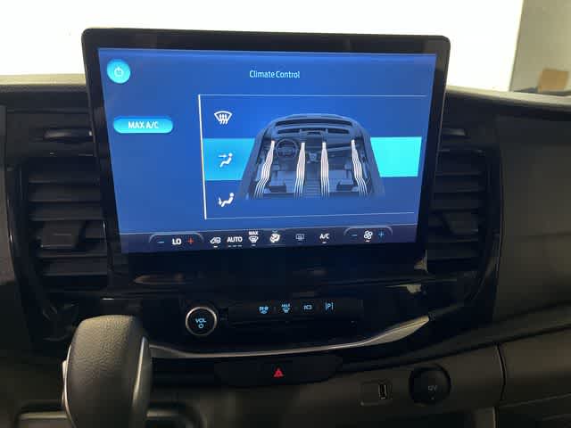 2023 Ford Transit Passenger Wagon XLT