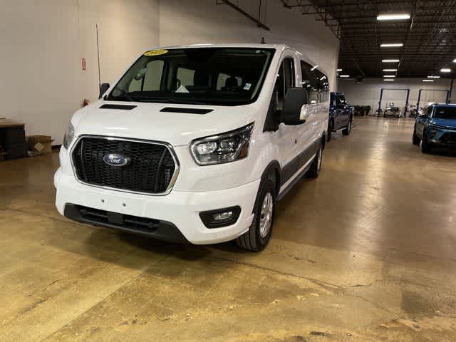 2023 Ford Transit Passenger Wagon XLT