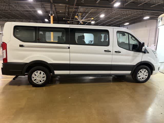 2023 Ford Transit Passenger Wagon XLT