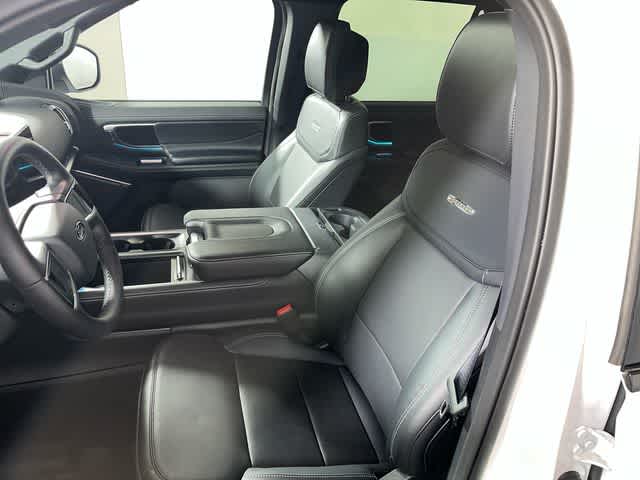 2026 Ford Expedition Platinum®