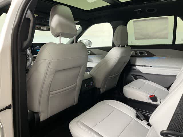 2027 Ford Explorer Platinum™