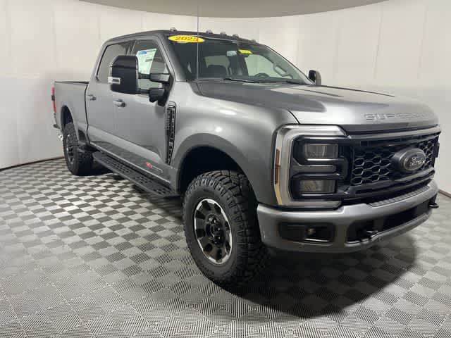 2025 Ford Super Duty F-250® Lariat®
