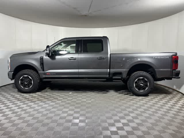 2025 Ford Super Duty F-250® Lariat®