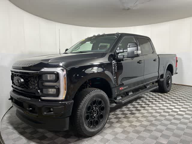 2026 Ford Super Duty F-350® Lariat®