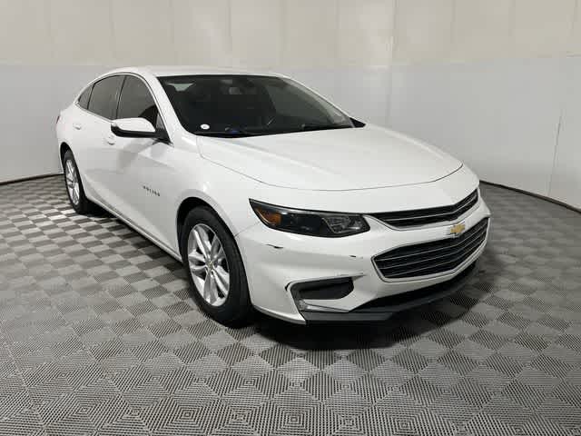 Used 2018 Chevrolet Malibu 1LT with VIN 1G1ZD5ST5JF239339 for sale in Franklin, IN