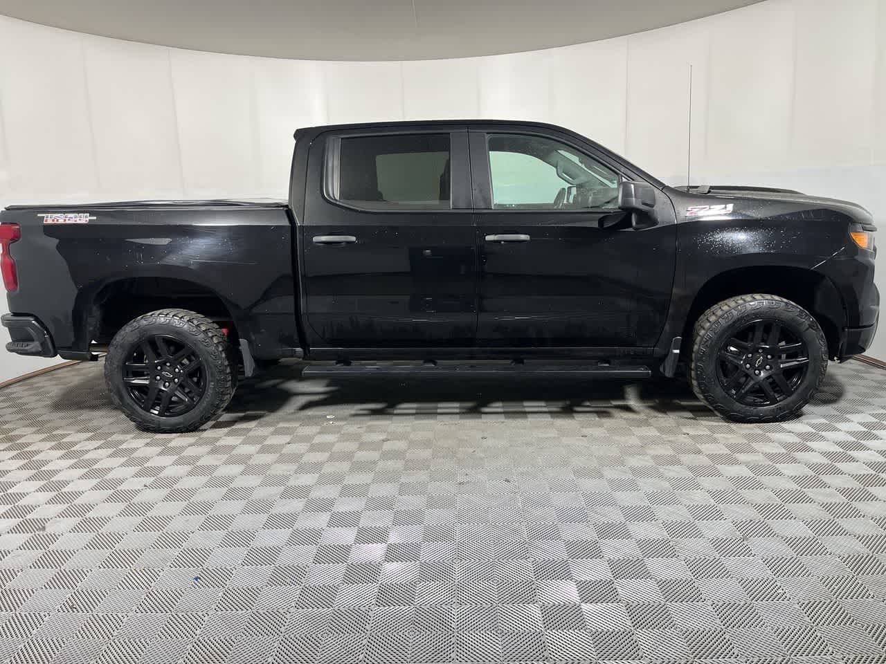 2022 Chevrolet Silverado 1500 Custom Trail Boss