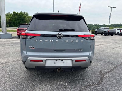 2022 Nissan Pathfinder Platinum