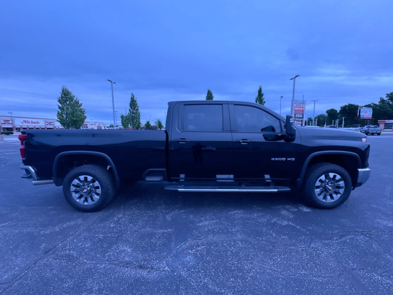 2025 Chevrolet Silverado 3500 HD LT