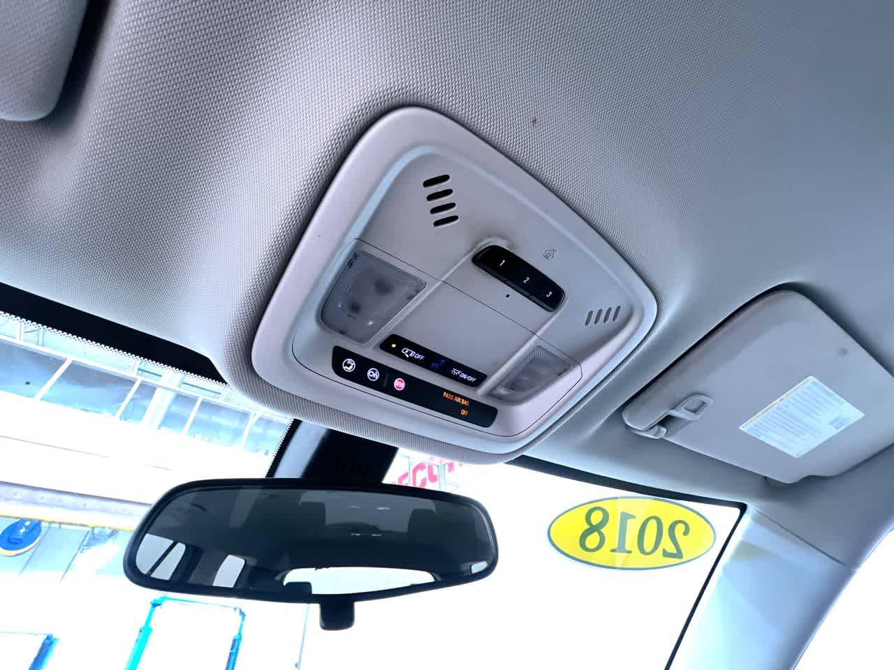 2018 Chevrolet Traverse LT Cloth