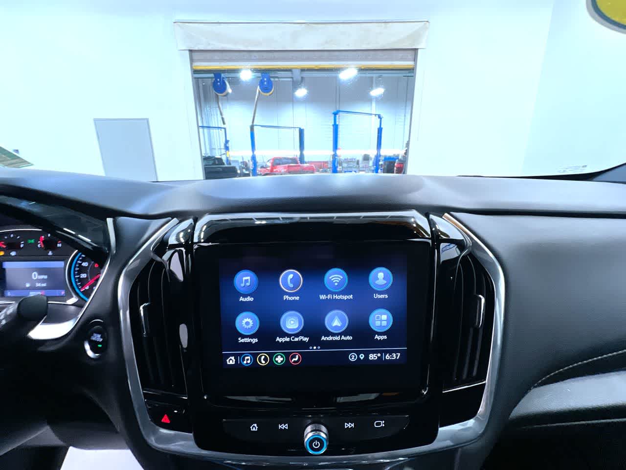2022 Chevrolet Traverse LT Leather
