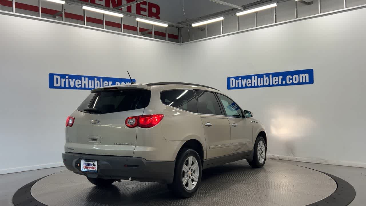 2011 Chevrolet Traverse LT w/1LT