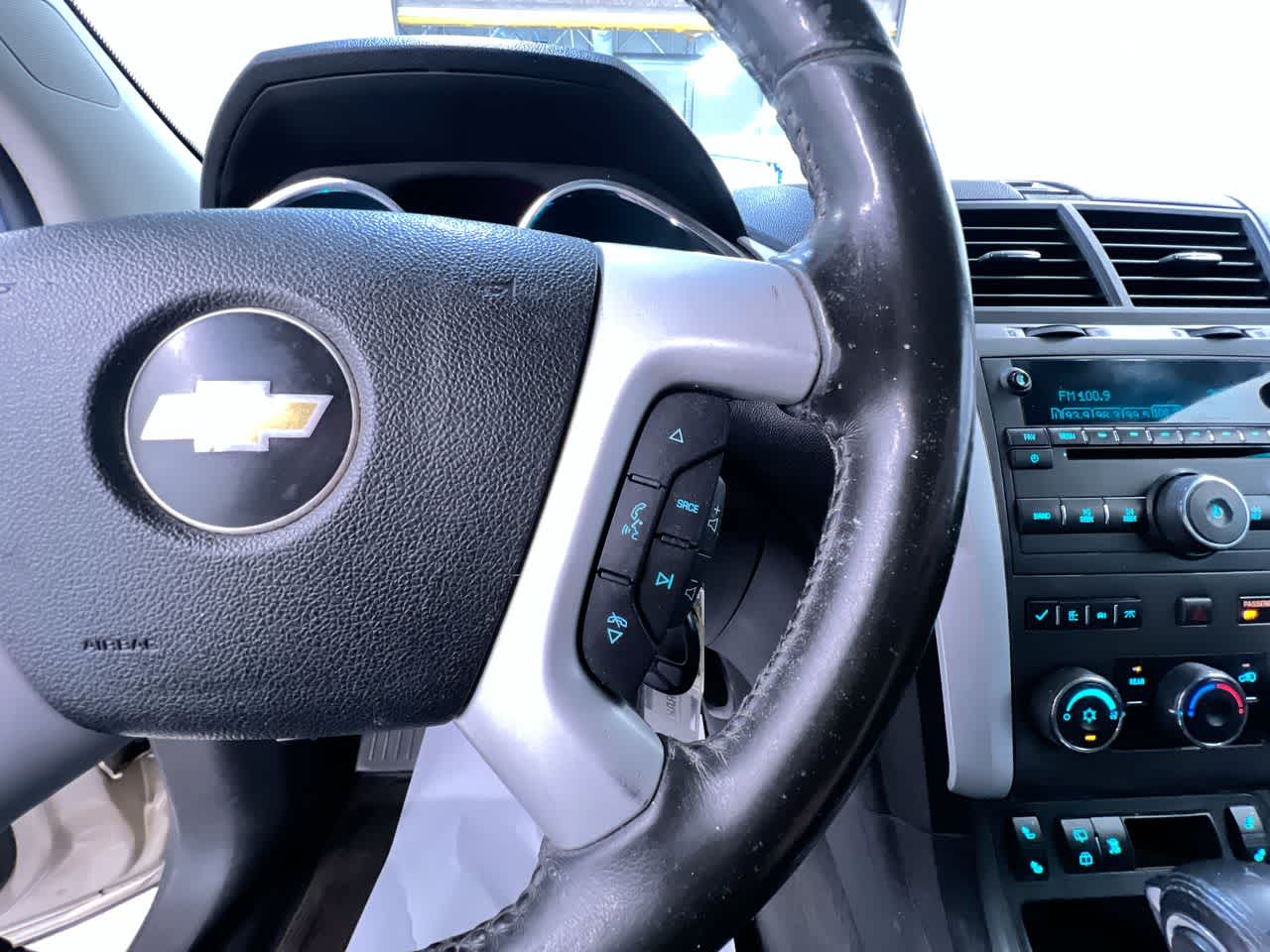 2011 Chevrolet Traverse LT w/1LT