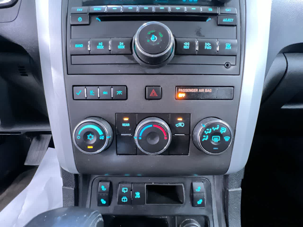 2011 Chevrolet Traverse LT w/1LT