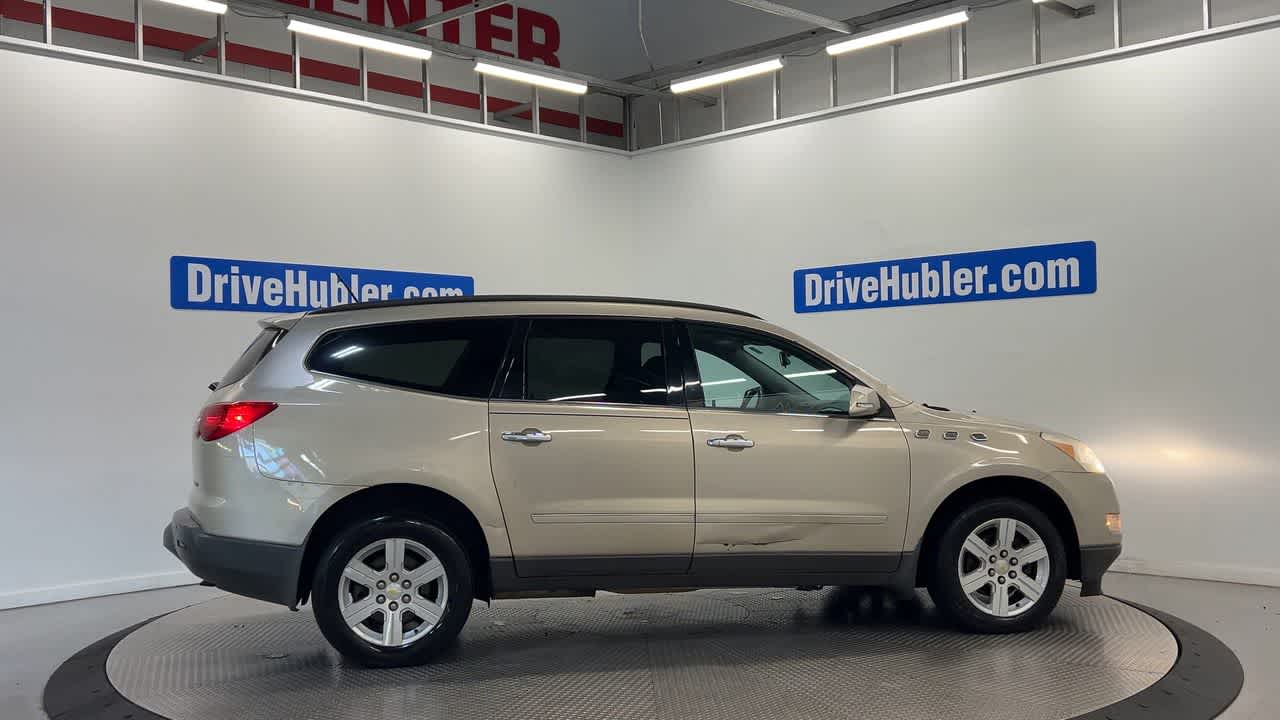 2011 Chevrolet Traverse LT w/1LT