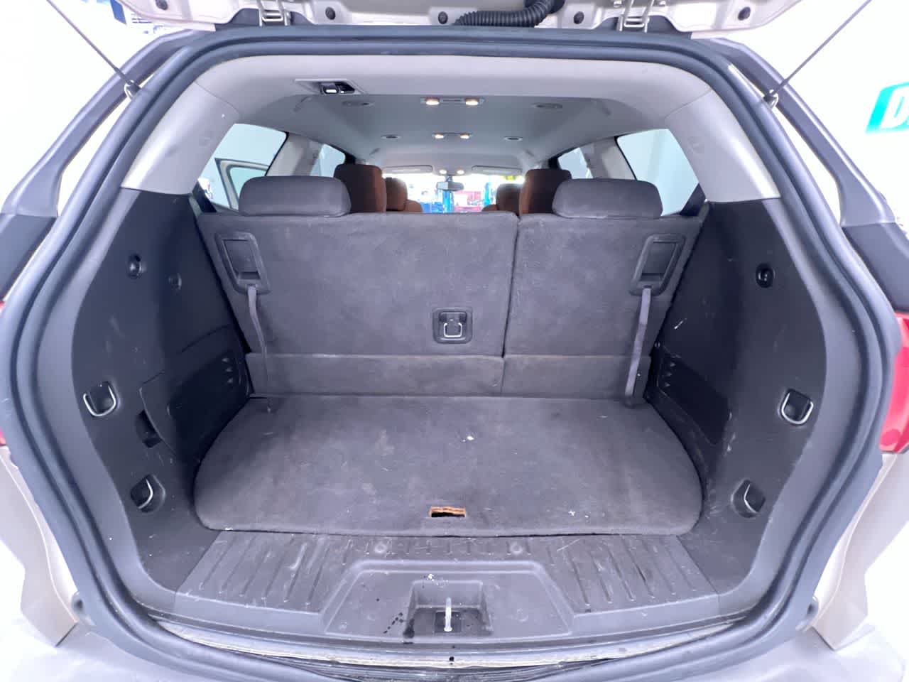 2011 Chevrolet Traverse LT w/1LT