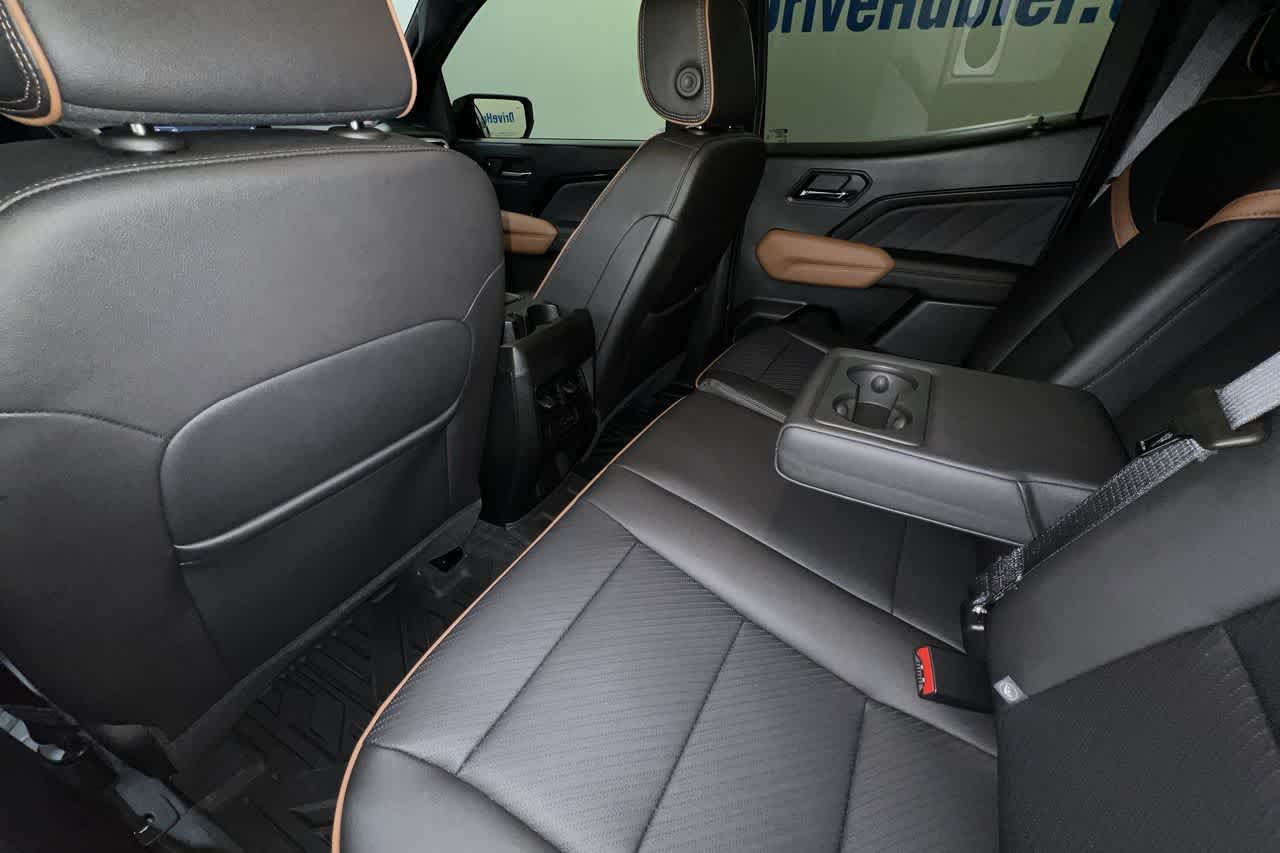 2023 GMC Canyon 4WD AT4