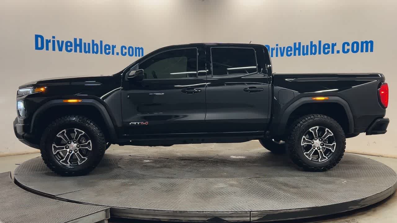 2023 GMC Canyon 4WD AT4