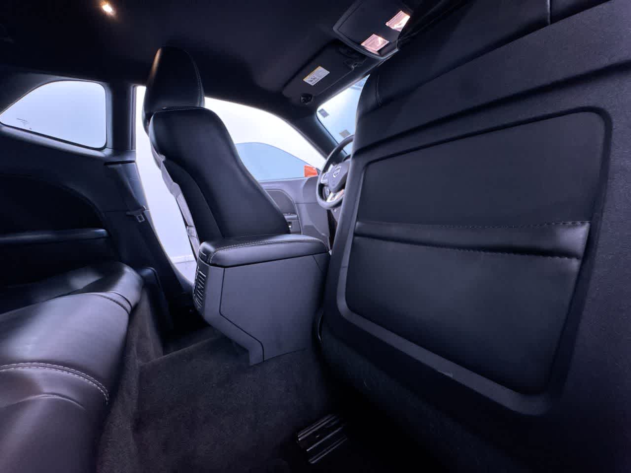 2014 Dodge Challenger SXT Plus