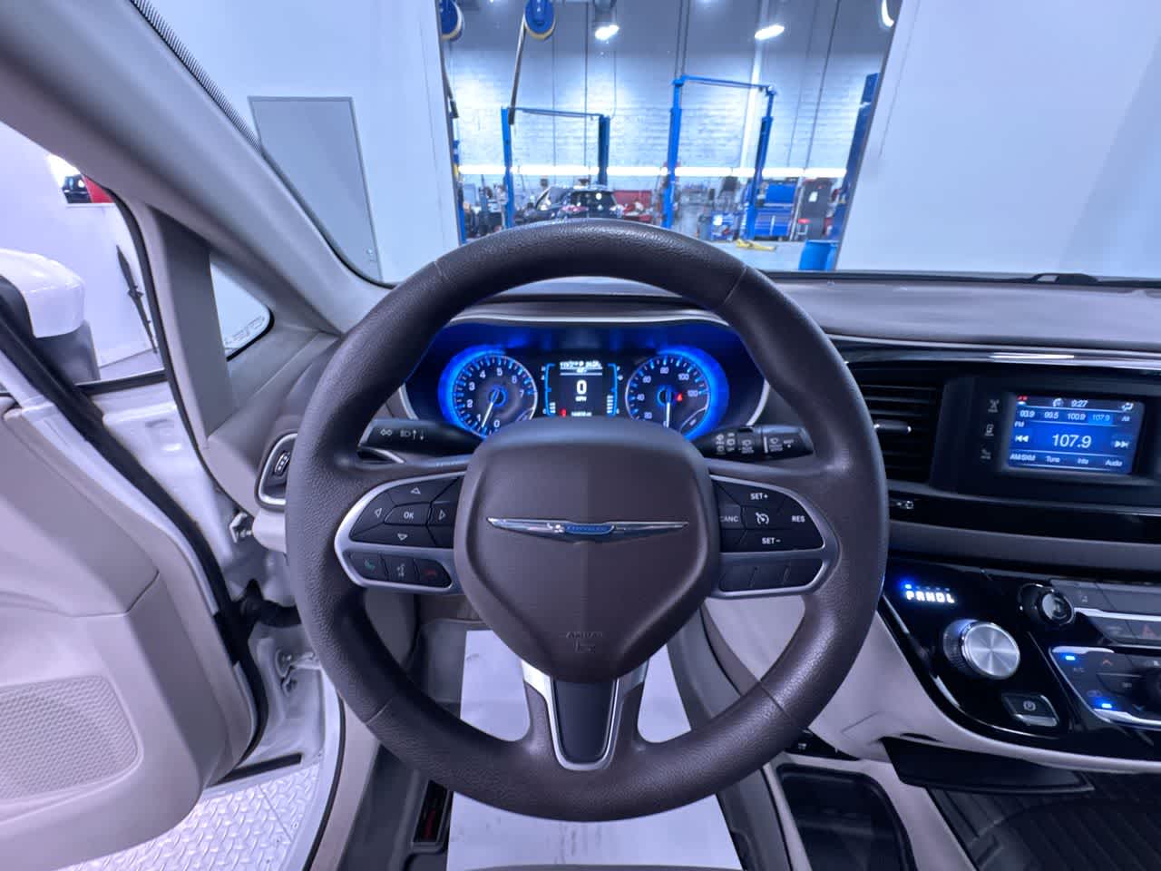 2017 Chrysler Pacifica Touring
