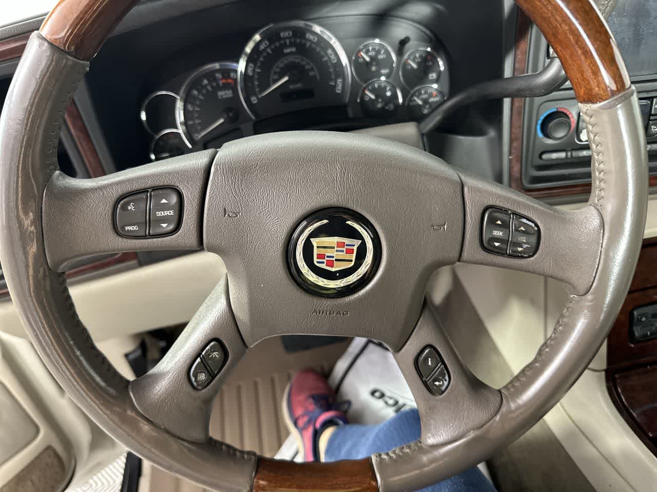 2005 Cadillac Escalade EXT Base