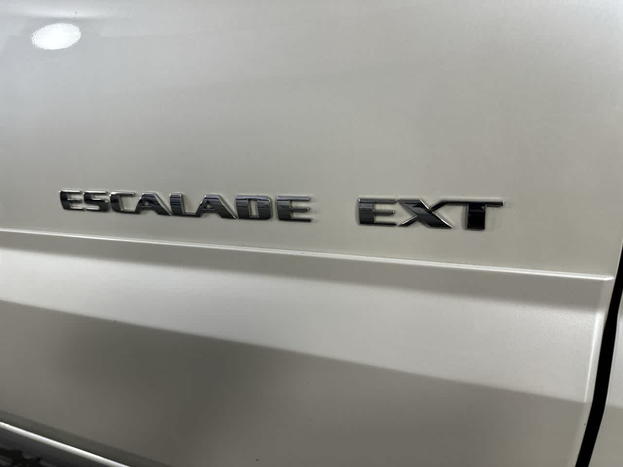 2005 Cadillac Escalade EXT Base