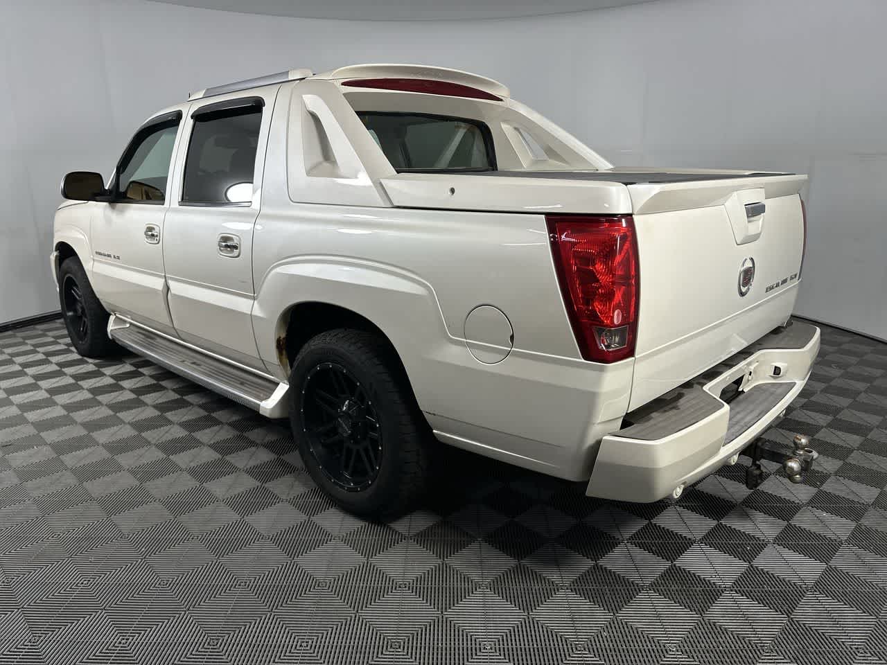2005 Cadillac Escalade EXT Base