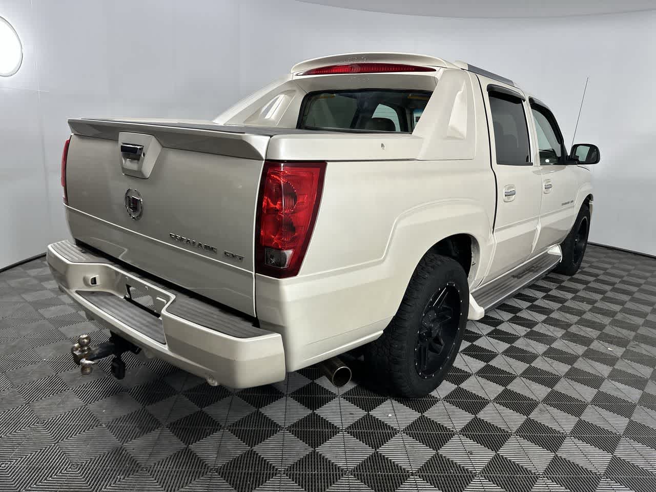 2005 Cadillac Escalade EXT Base