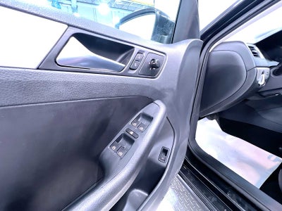 2011 Volkswagen Jetta TDI LE