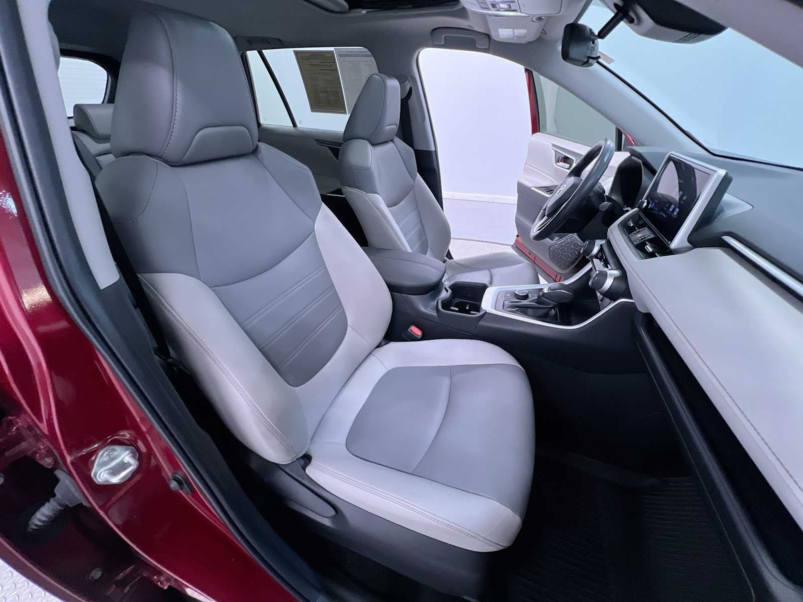 2023 Toyota RAV4 Hybrid XLE Premium