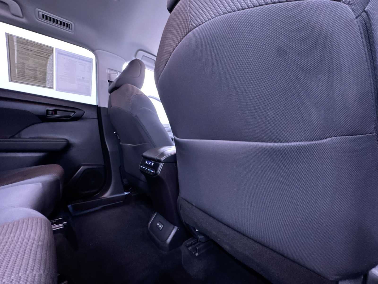 2025 Toyota Highlander LE