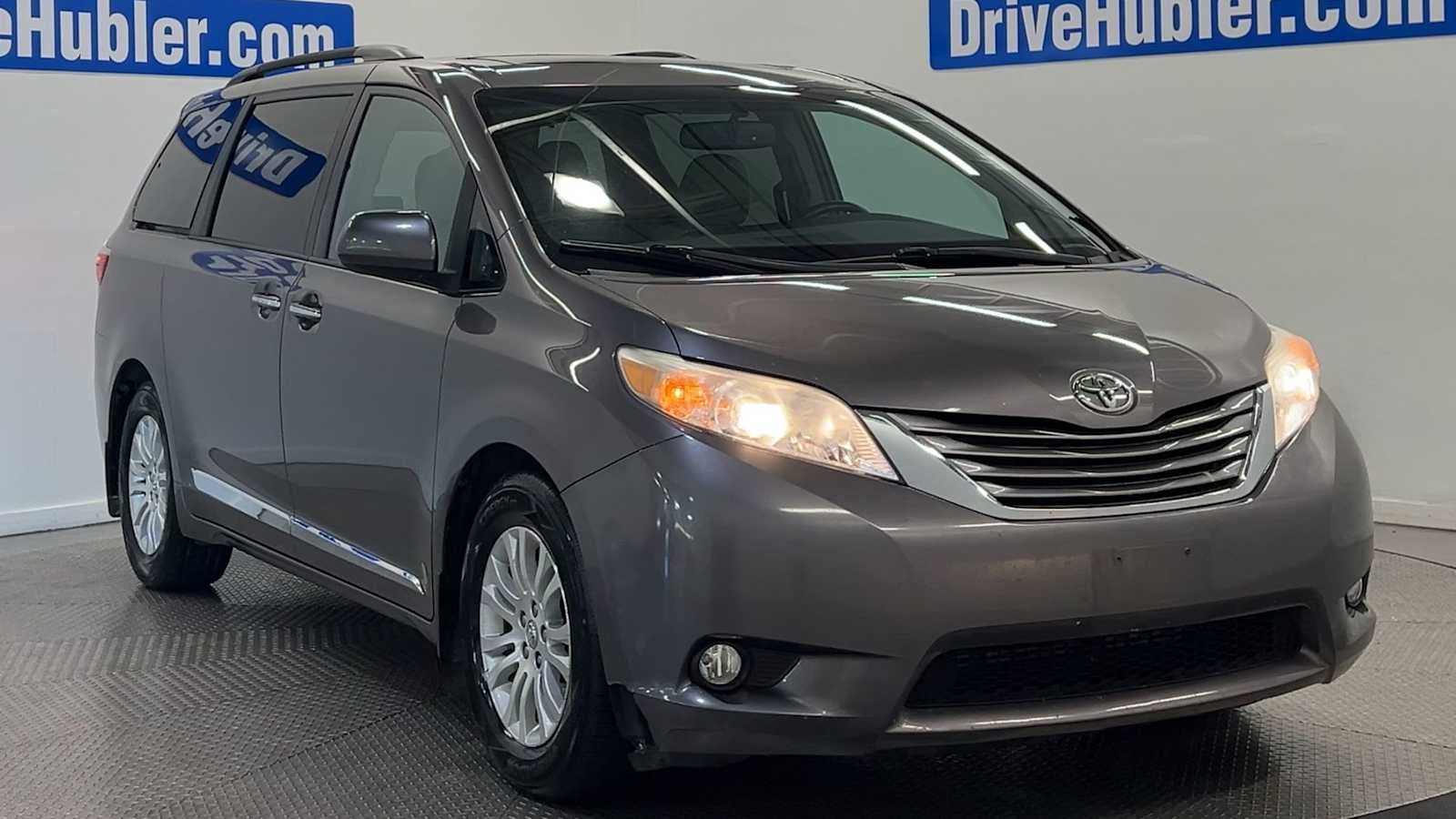 2017 Toyota Sienna XLE