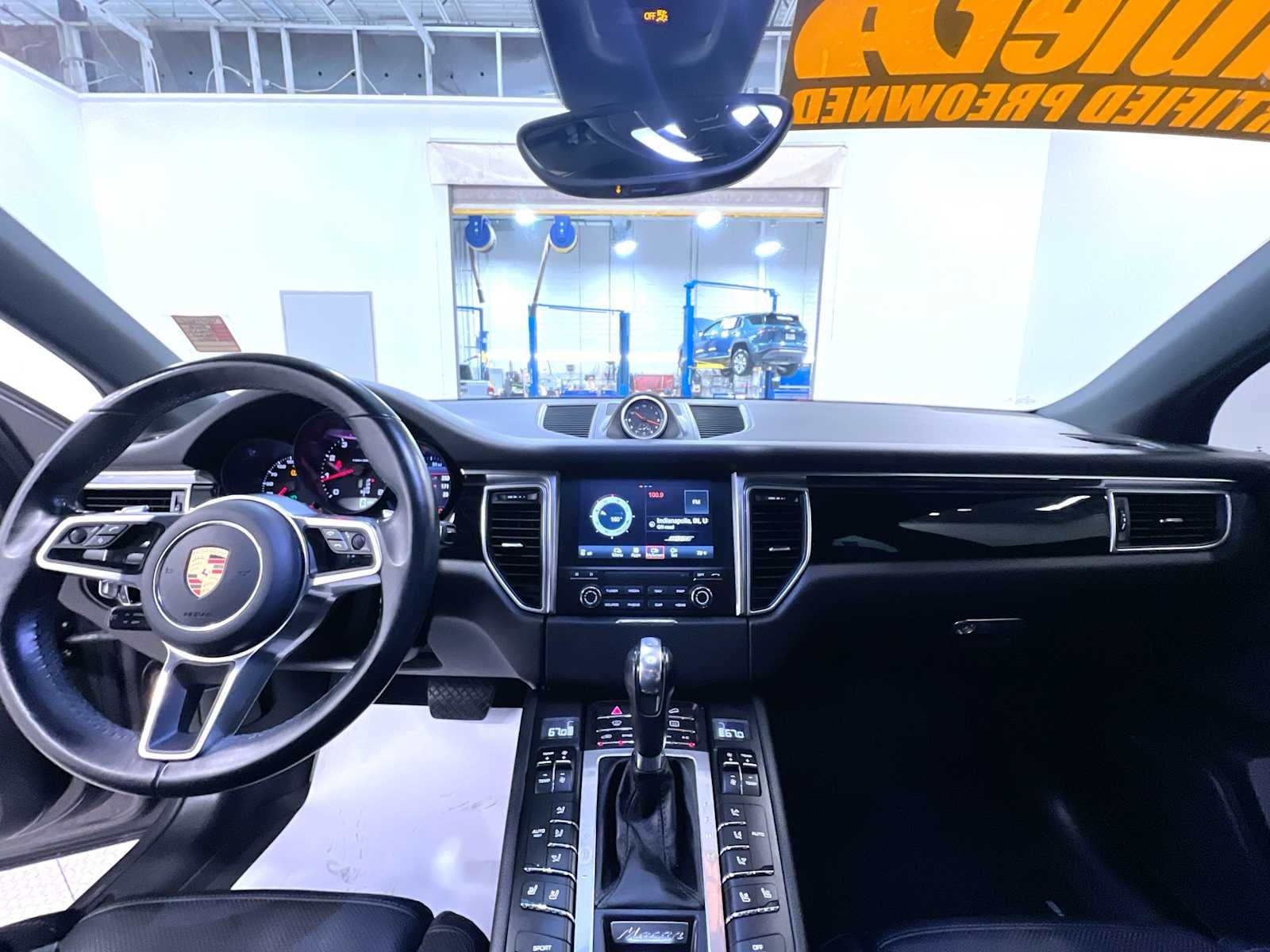 2018 Porsche Macan AWD