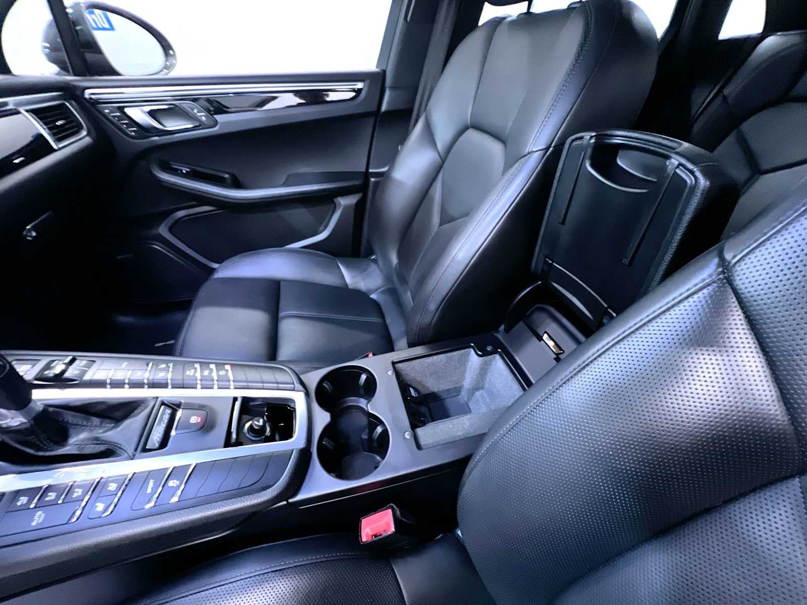 2018 Porsche Macan AWD