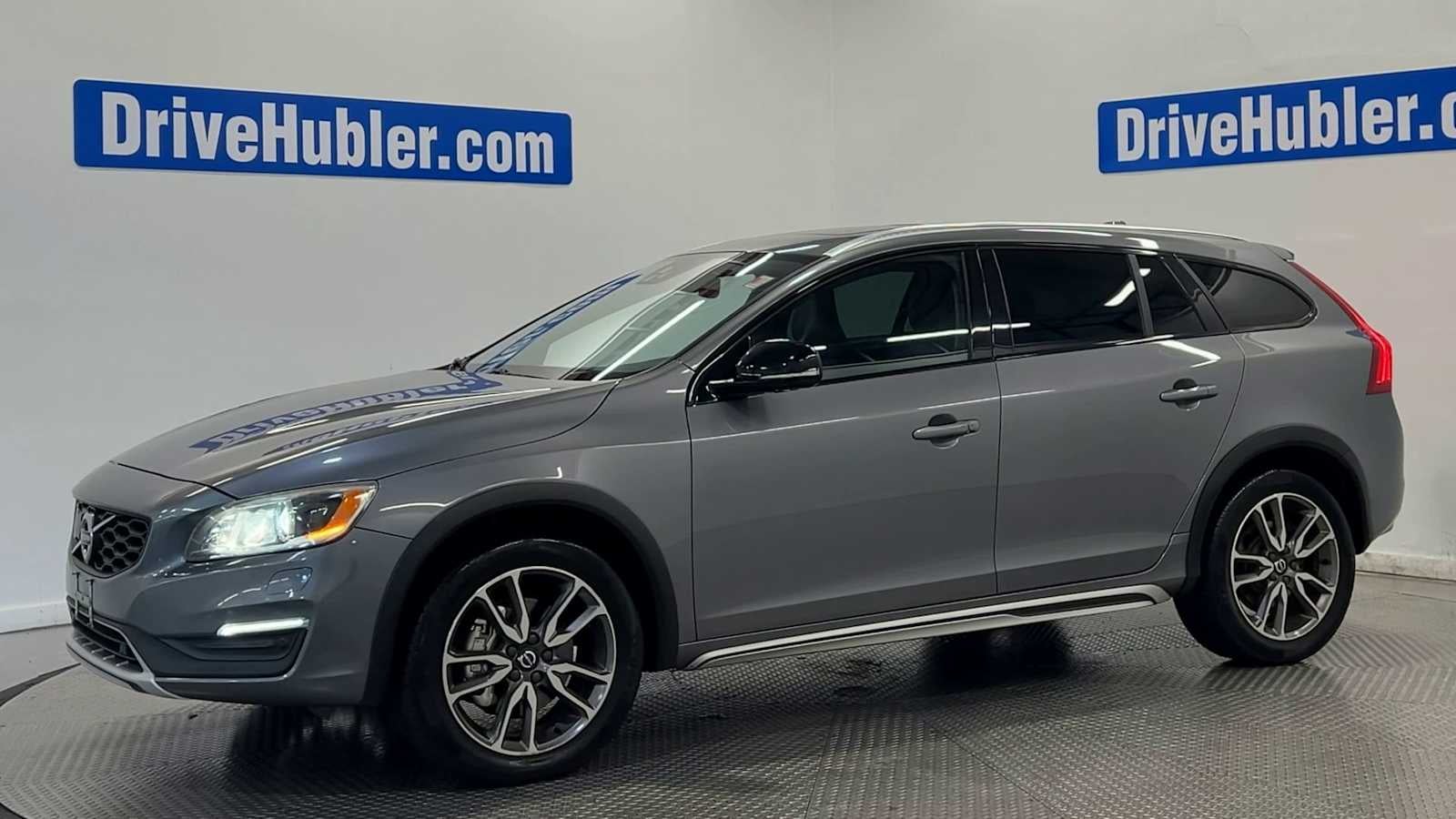 2018 Volvo V60 Cross Country Platinum