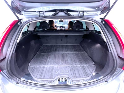 2018 Volvo V60 Cross Country Platinum