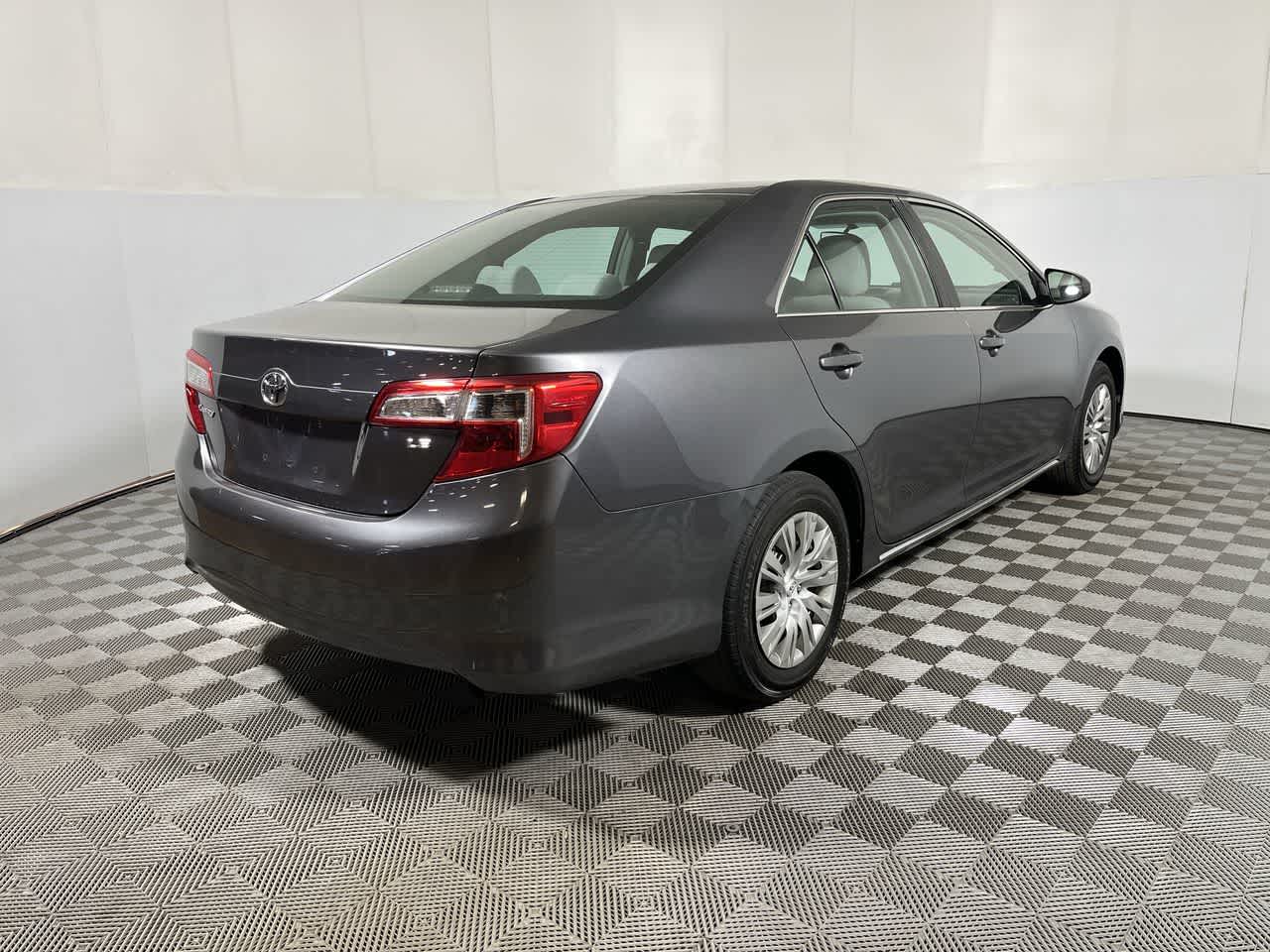 2014 Toyota Camry LE