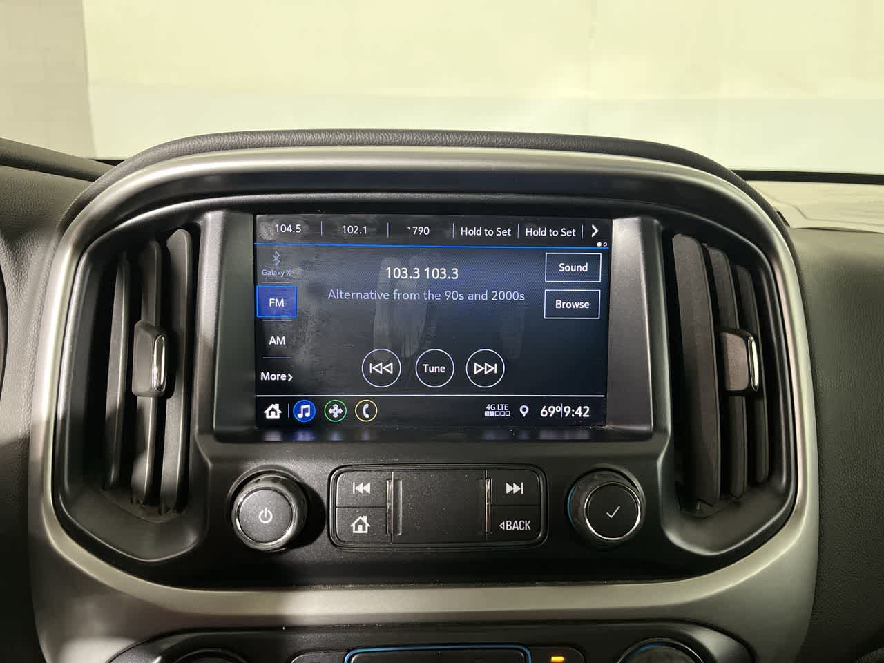 2022 Chevrolet Colorado 2WD LT