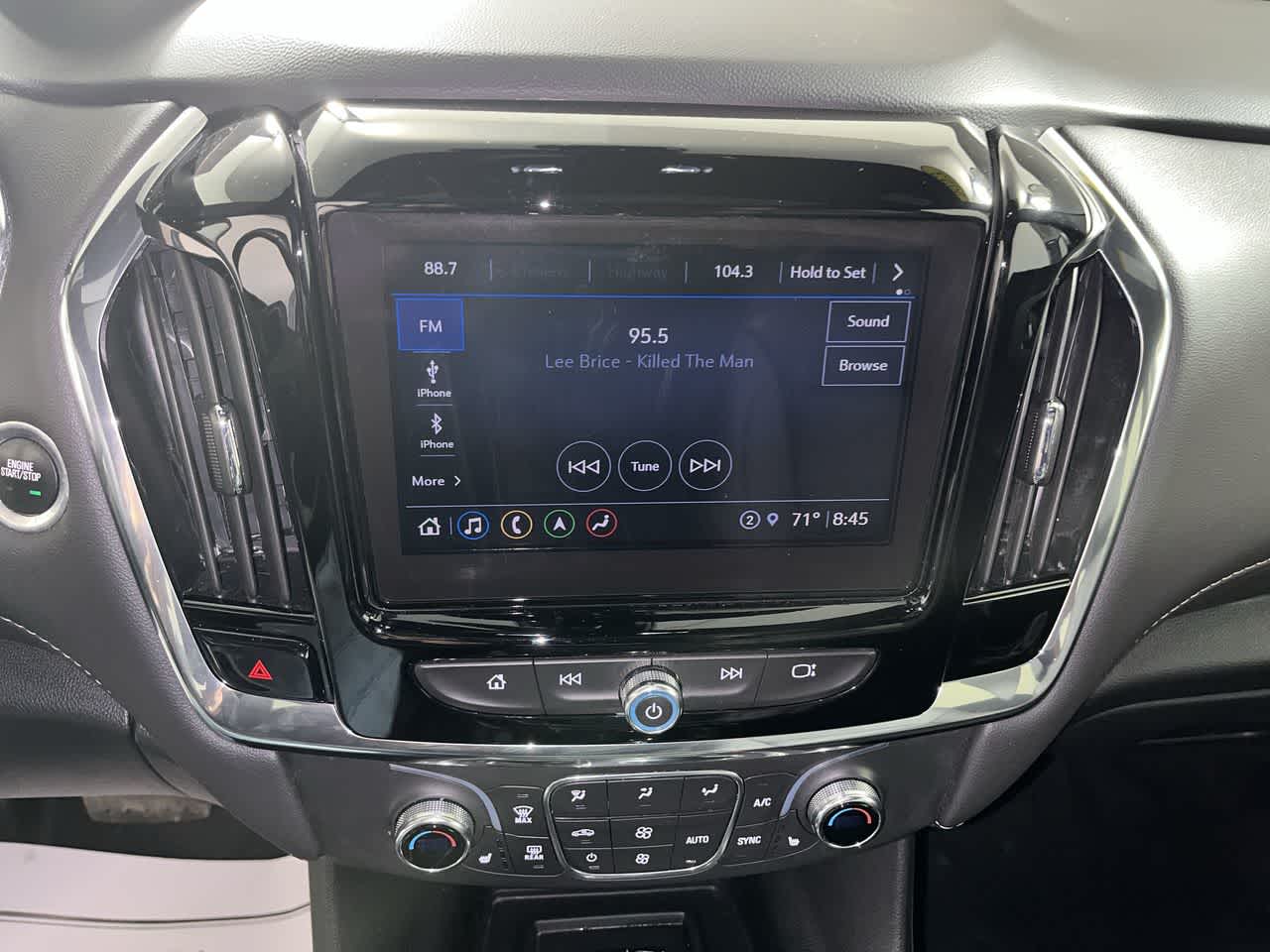 2023 Chevrolet Traverse LT Leather