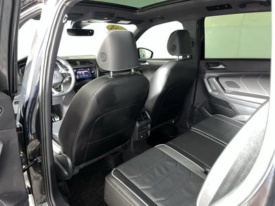2024 Volkswagen Tiguan SEL R-Line