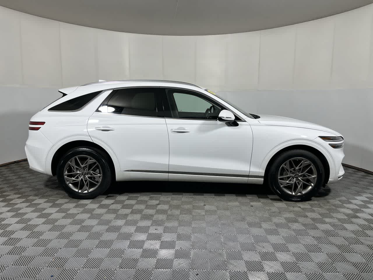 2025 Genesis GV70 2.5T