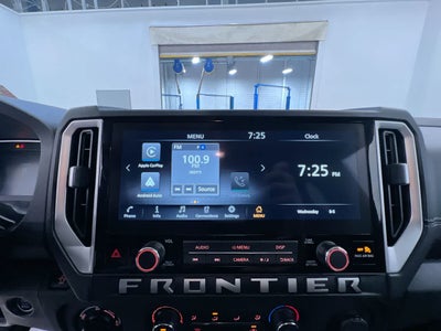 2025 Nissan Frontier SV