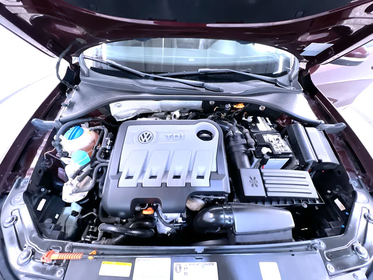 2013 Volkswagen Passat TDI SE w/Sunroof