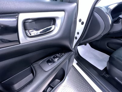 2018 Nissan Pathfinder SV