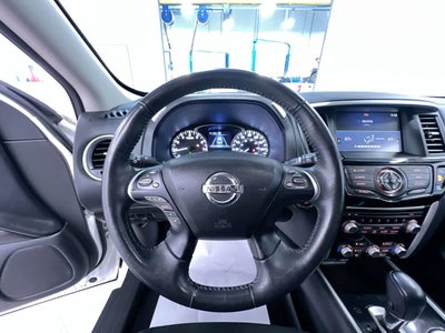 2018 Nissan Pathfinder SV