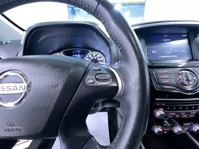 2018 Nissan Pathfinder SV